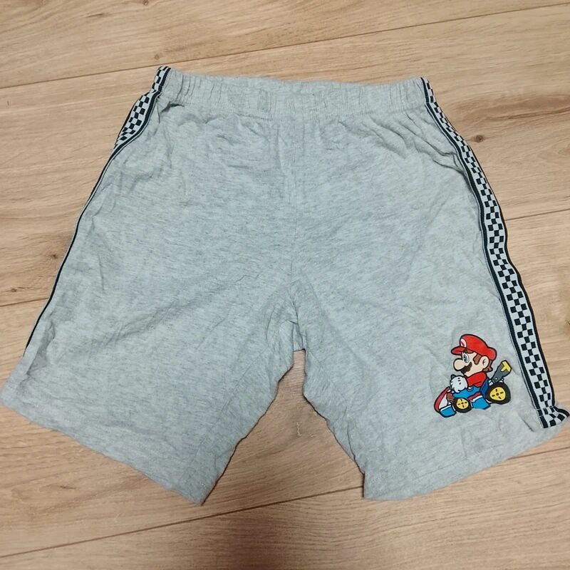 Kraťasy Mario
